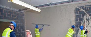Machine plastering: pros and cons, review of equipment and leveling with gypsum and cement mixtures